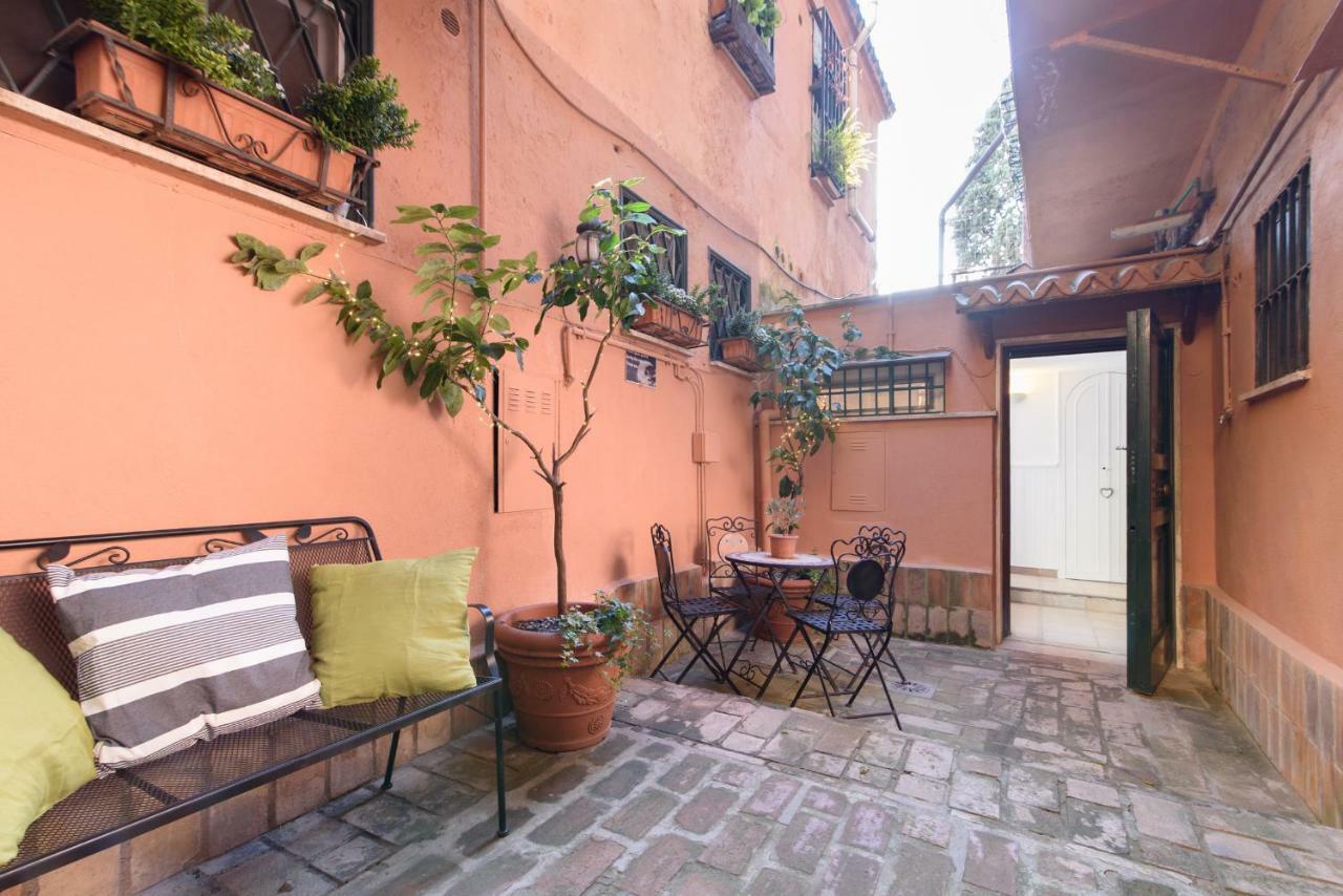 Lovely With Garden In Vatican Museums Trastevere Apartment Rome Exterior photo