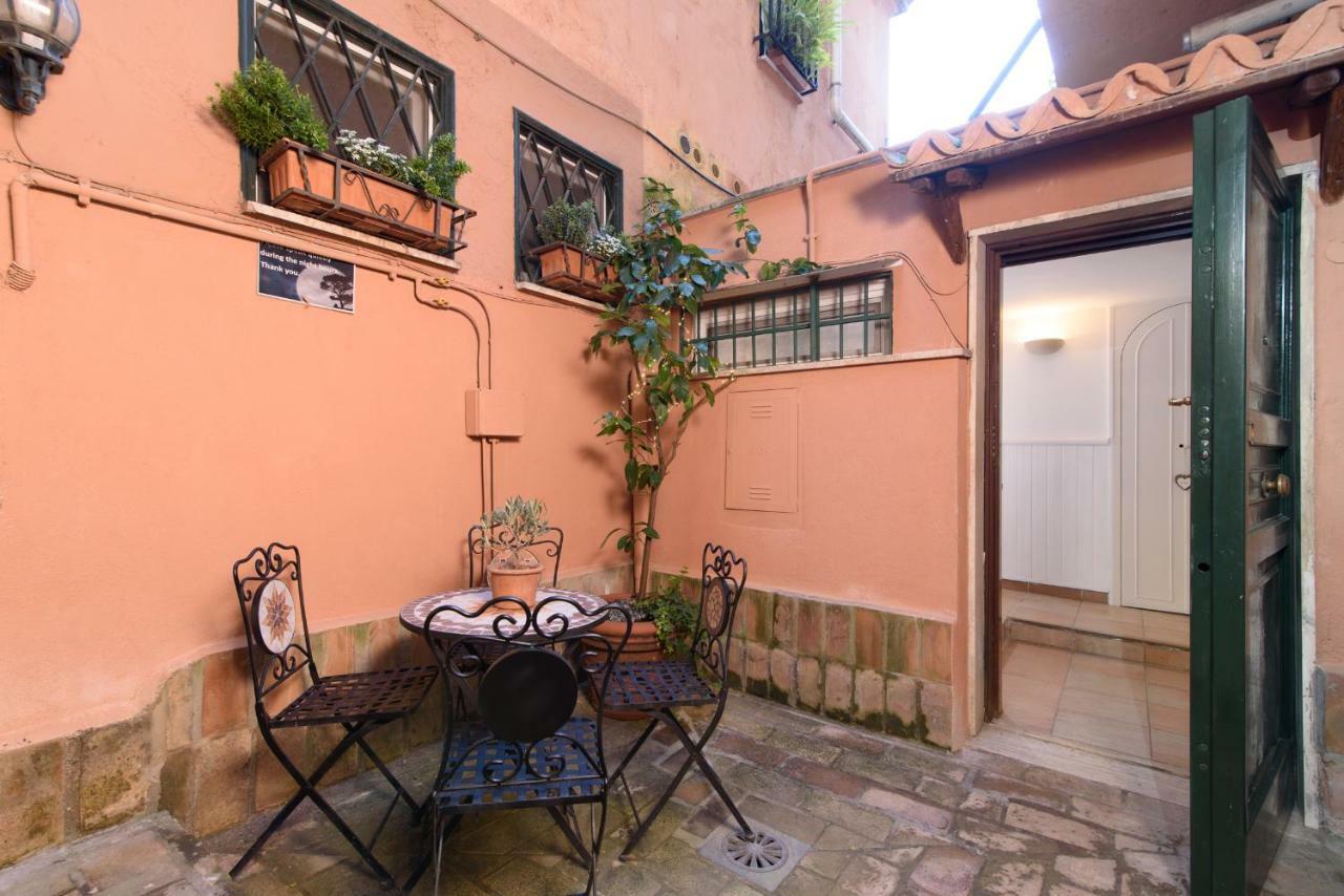 Lovely With Garden In Vatican Museums Trastevere Apartment Rome Exterior photo