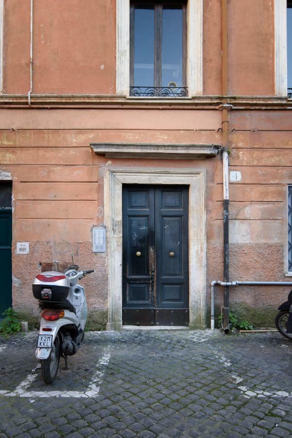 Lovely With Garden In Vatican Museums Trastevere Apartment Rome Exterior photo